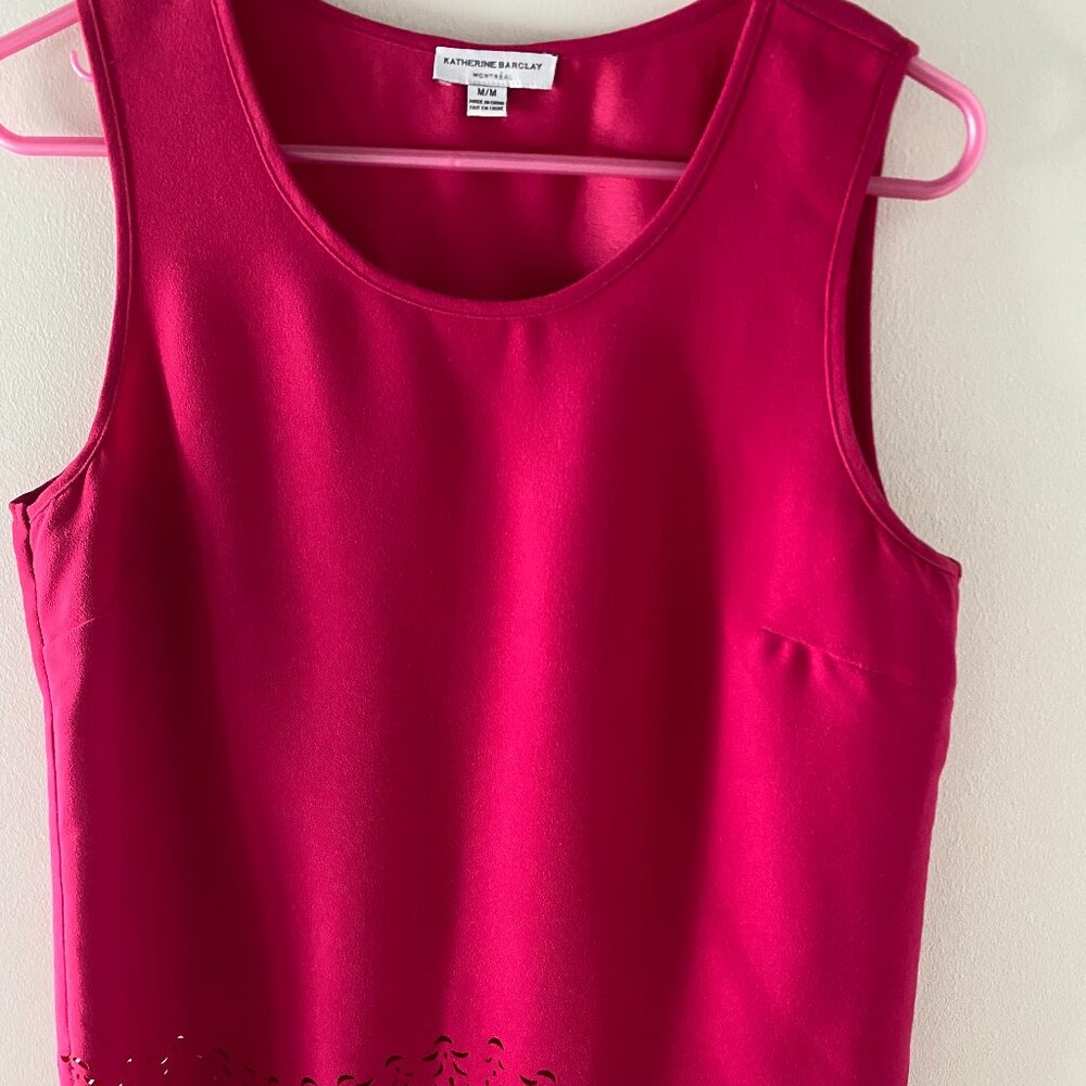 Katherine Barclay sleeveless blouse magenta size M
